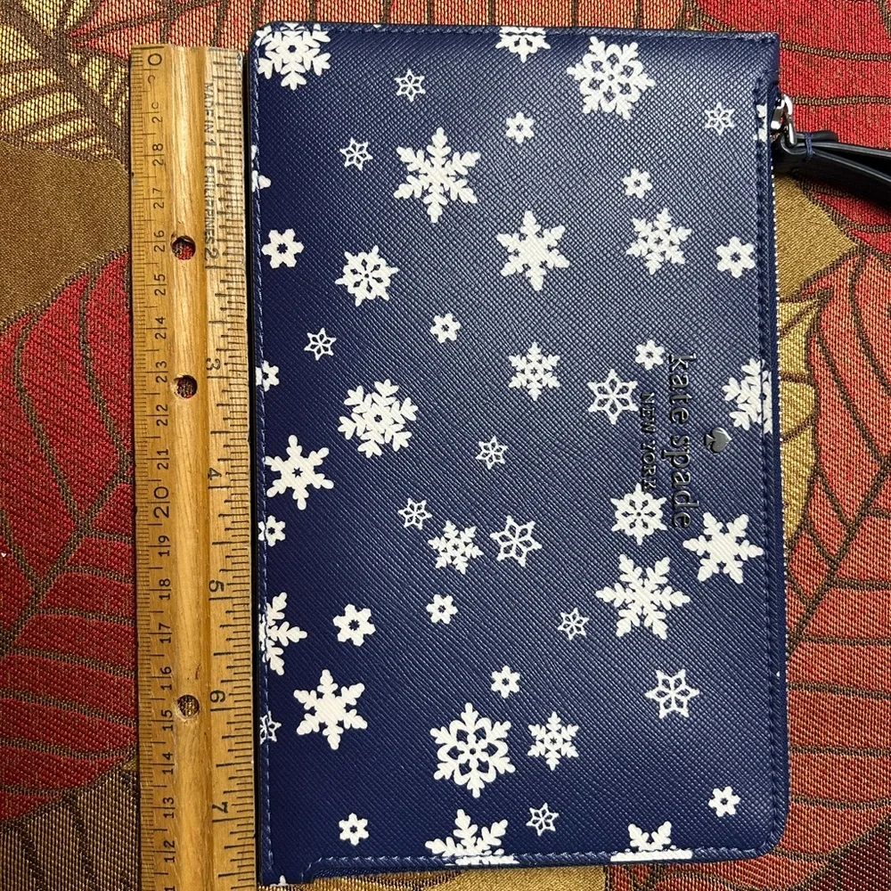 Kate Spade Navy Snowflake Wristlet - Picture 6 of 7
